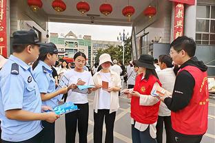 记者：特狮正式决定接受背部手术，目标明年3月国际比赛日复出